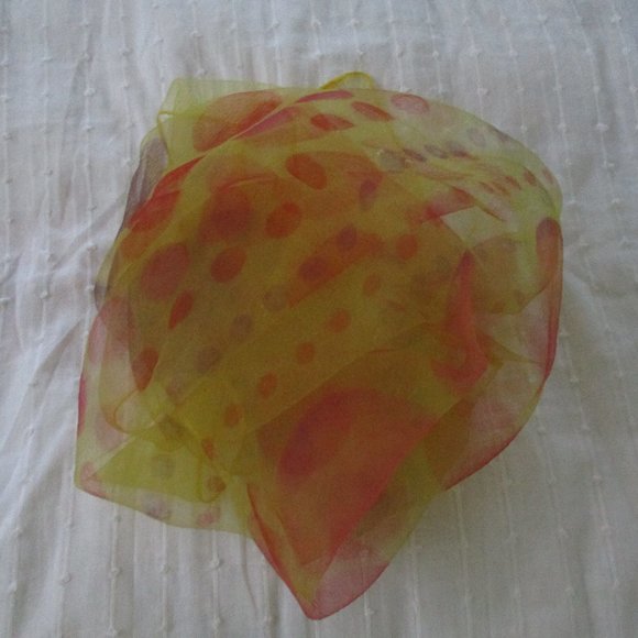 1950s yellow dotted chiffon scarf - Picture 5 of 6